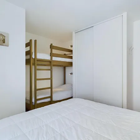 Apartment Bord De Plage, Pour 12, Vue *